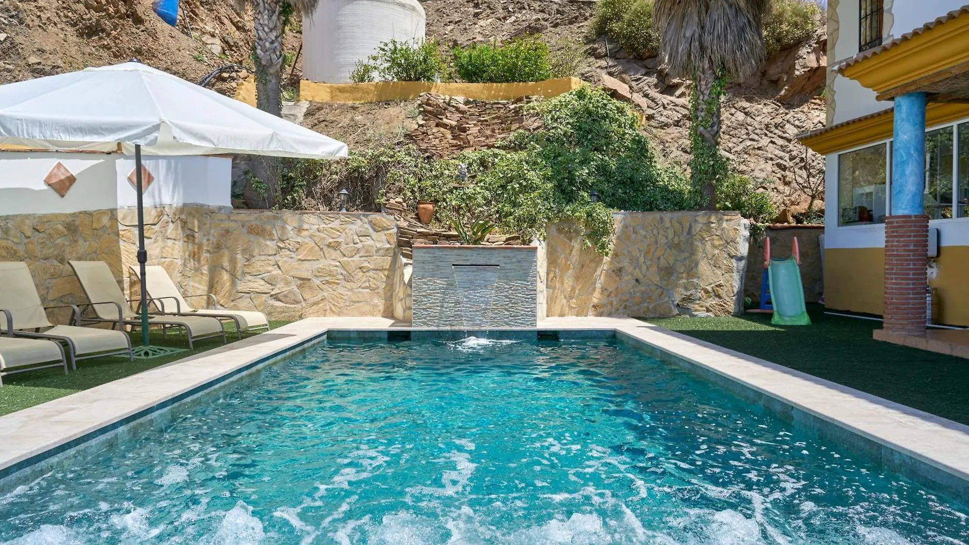 Villa Cortijo la Encina Sayalonga 0*,  España